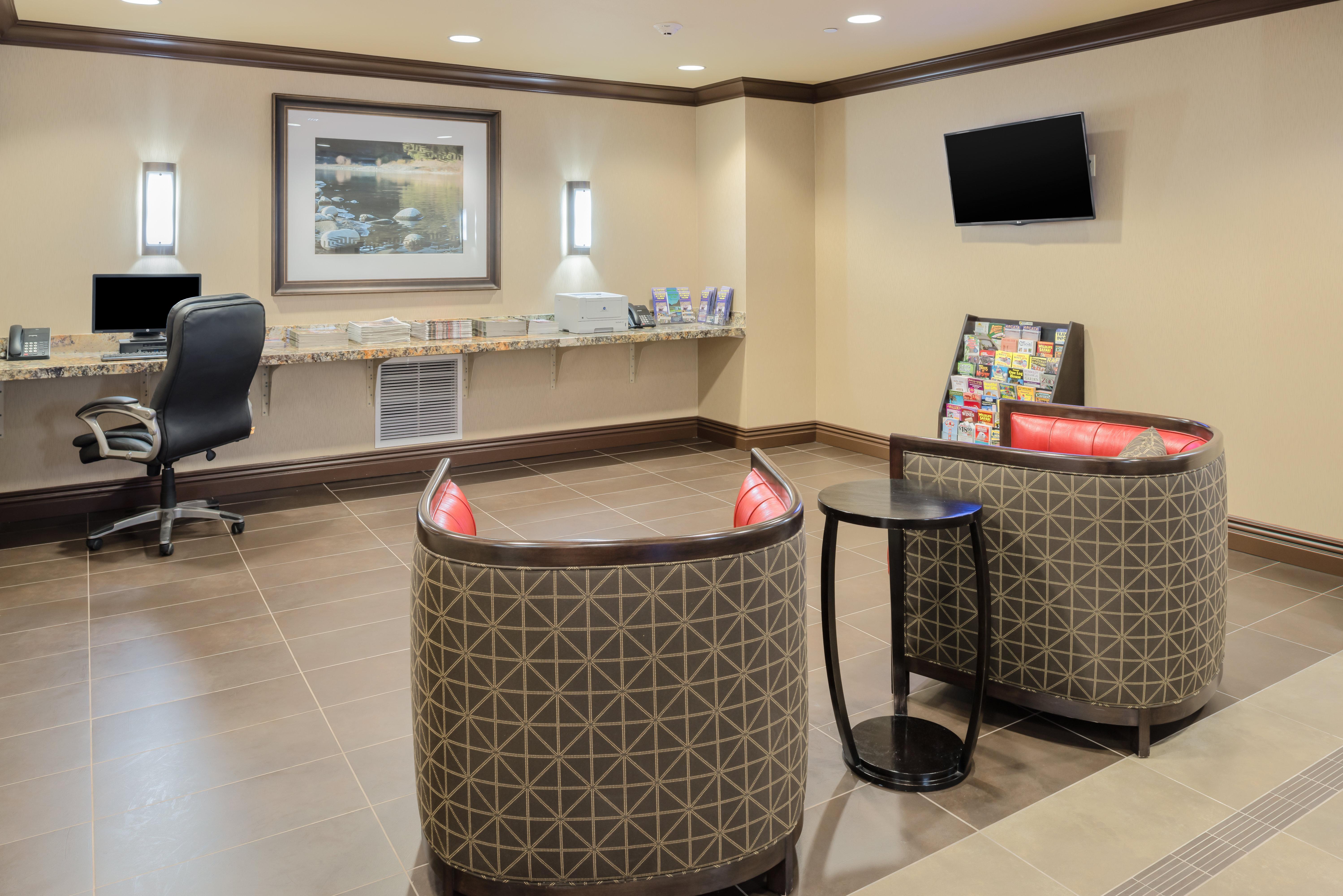 Holiday Inn Express Redwood National Park By Ihg Klamath Exterior foto