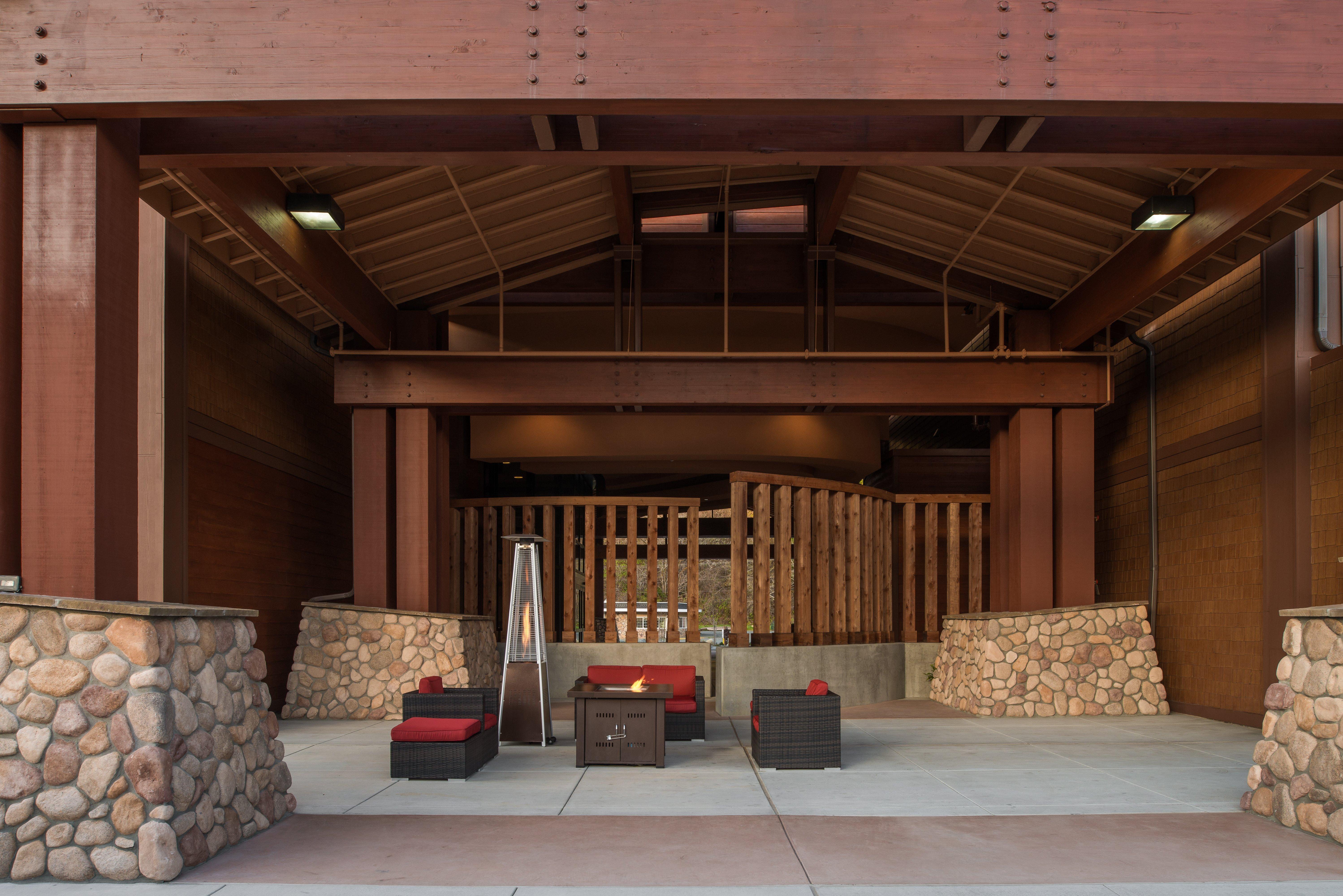 Holiday Inn Express Redwood National Park By Ihg Klamath Exterior foto