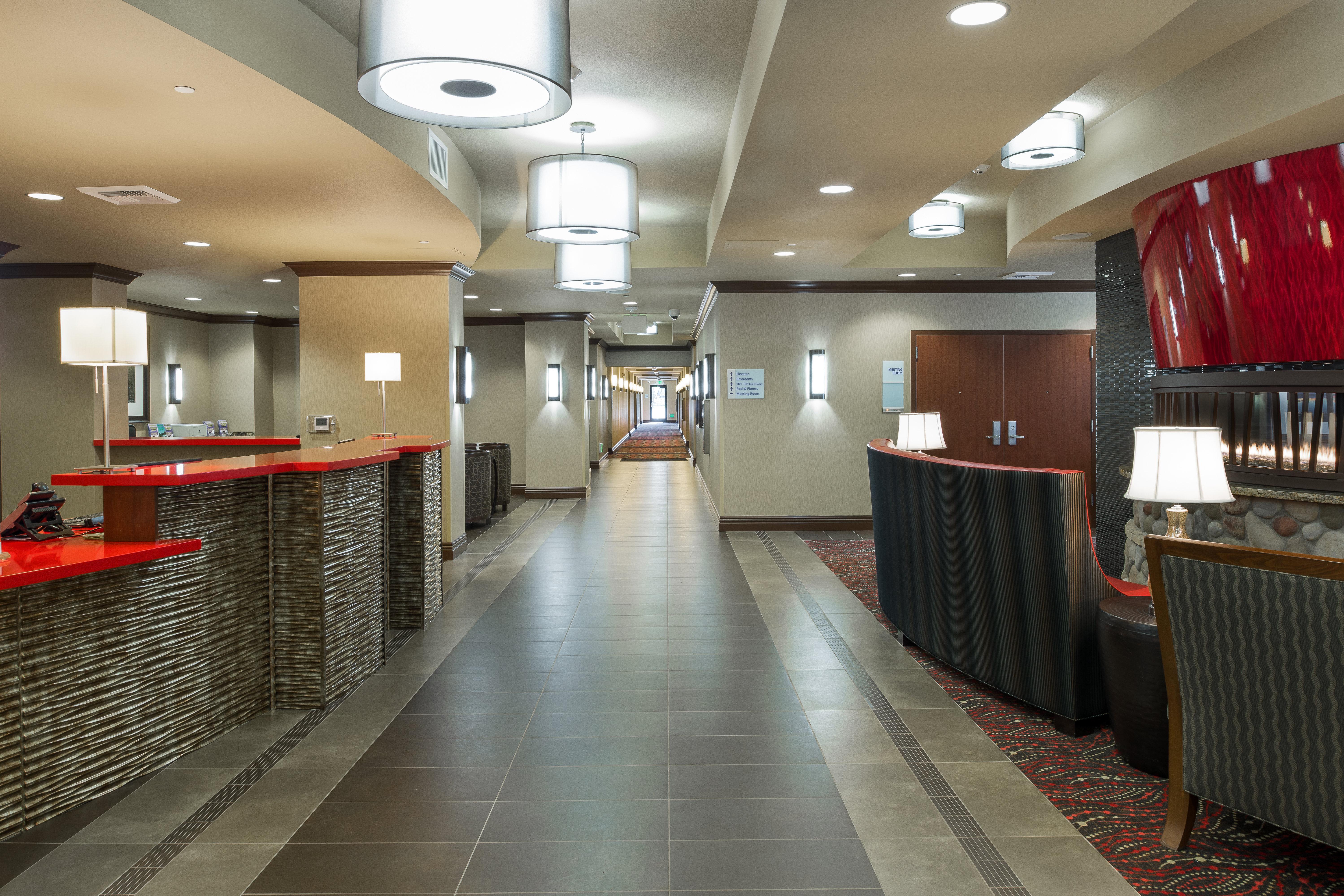 Holiday Inn Express Redwood National Park By Ihg Klamath Exterior foto