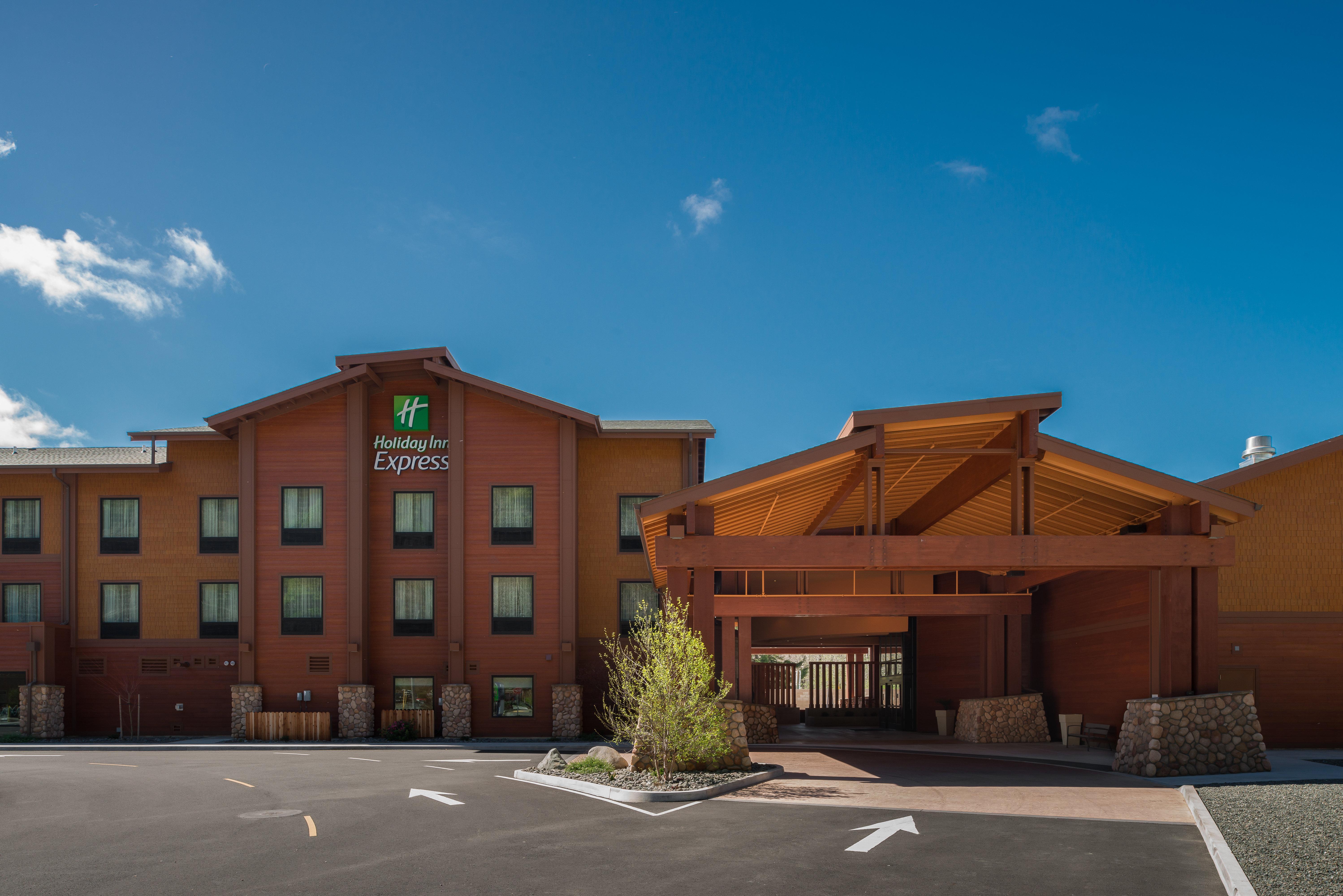 Holiday Inn Express Redwood National Park By Ihg Klamath Exterior foto