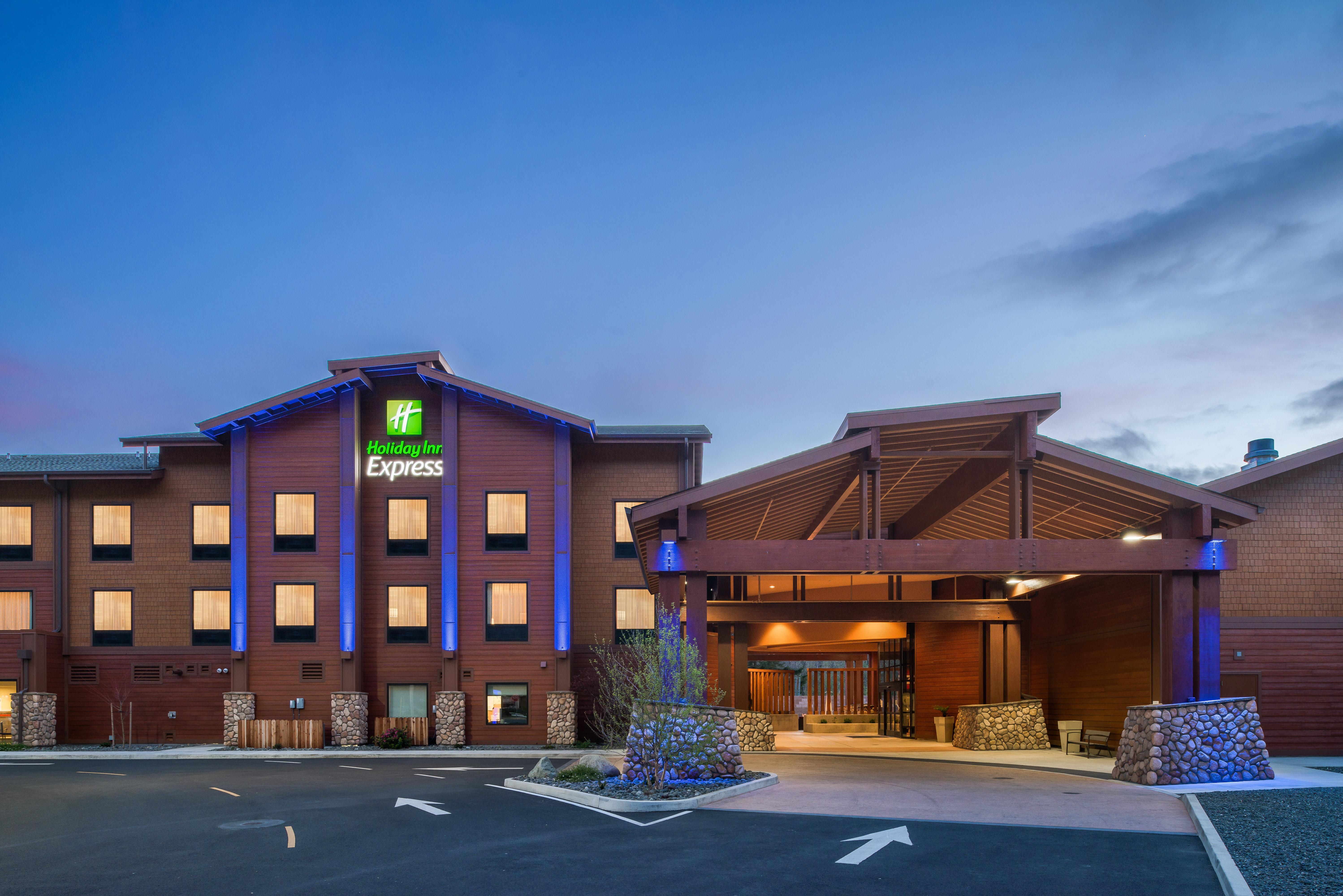 Holiday Inn Express Redwood National Park By Ihg Klamath Exterior foto