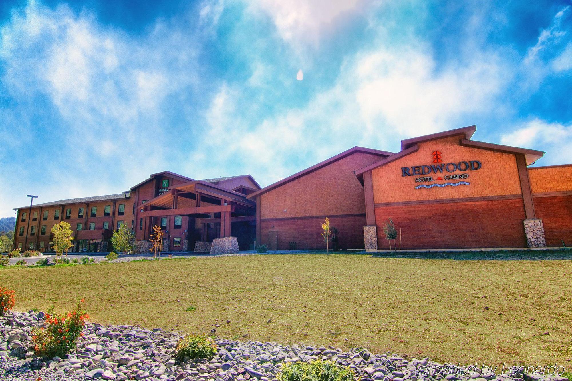 Holiday Inn Express Redwood National Park By Ihg Klamath Exterior foto