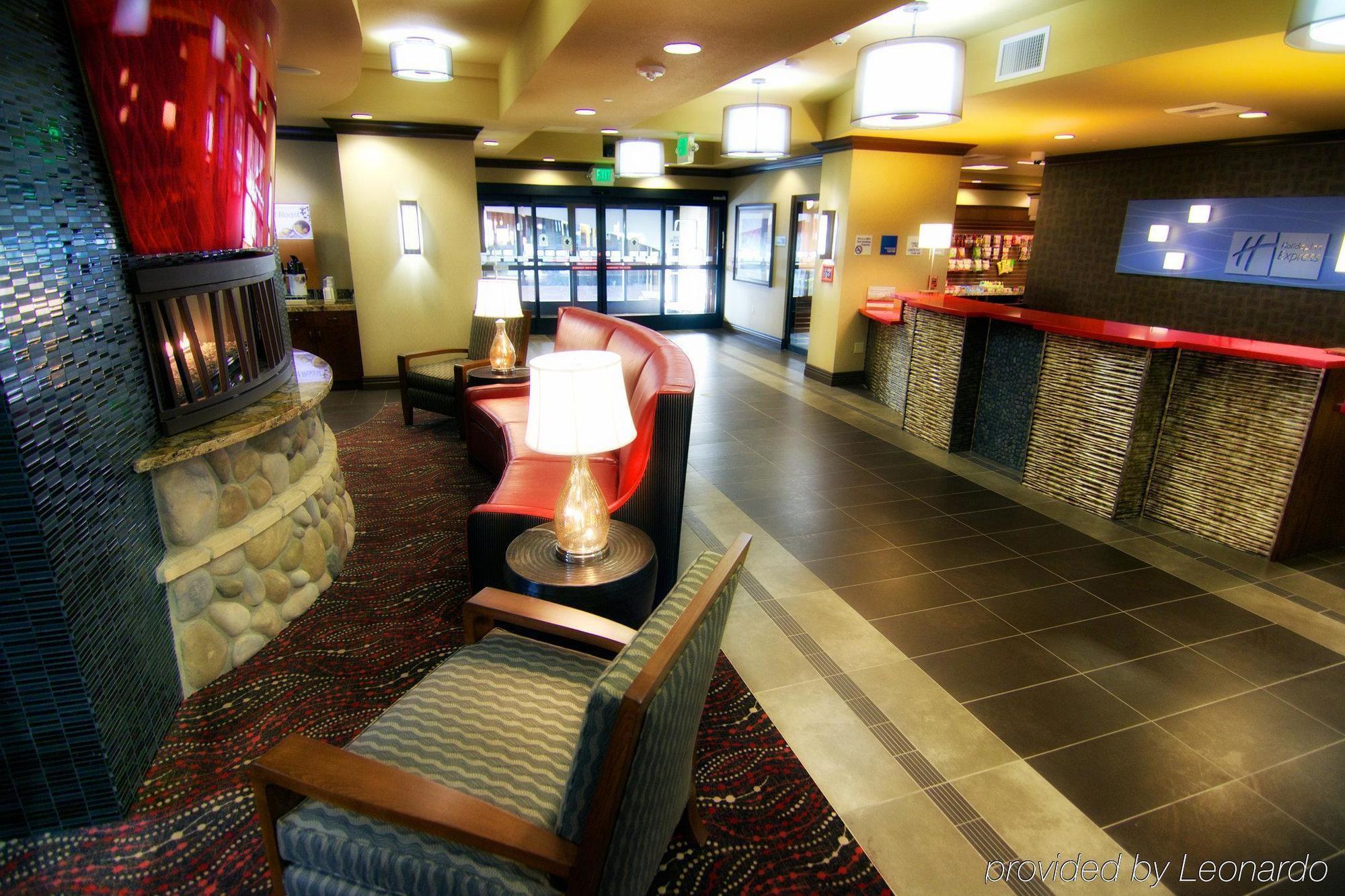 Holiday Inn Express Redwood National Park By Ihg Klamath Exterior foto