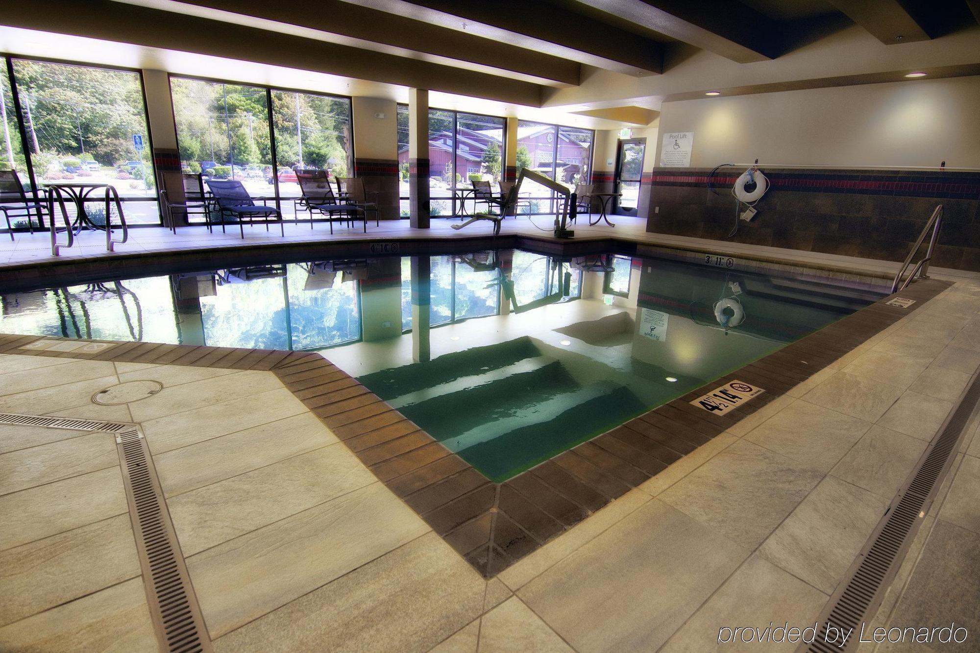 Holiday Inn Express Redwood National Park By Ihg Klamath Exterior foto